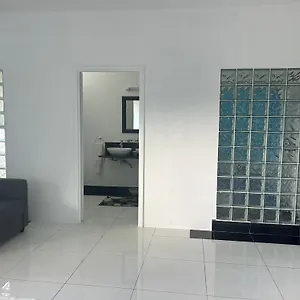 The Olive Tree Апартаменты