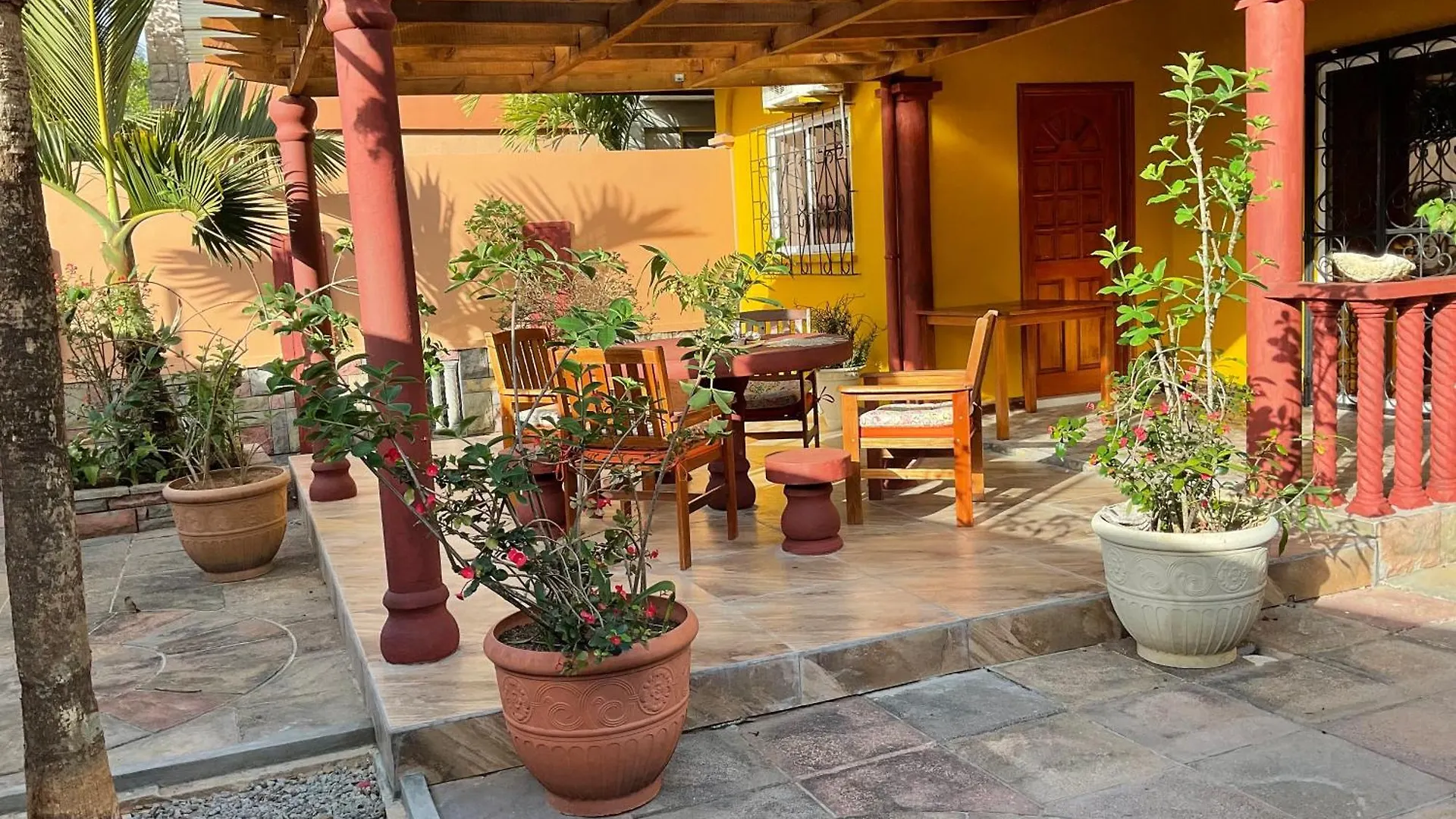 Appartamento Effie Mountain View Gecko Villa Misere
